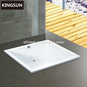 Ladies Bathing In Bathroom Small Square Drop In 120cm Bathtub