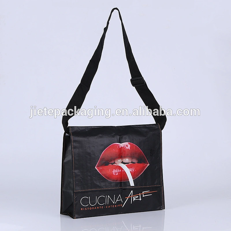 pp woven single shoulder shopping bag with logo