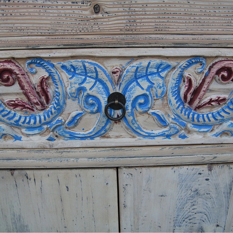 Beijing factory wholesale reproduction natural wood color carved chinese antique furniture