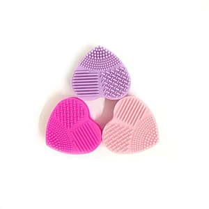 Private Label Colourful Heart-shaped Silicon Makeup Brush Cleaner Mat