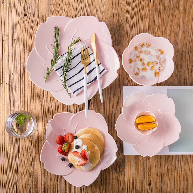 Flower shape sweet candy pink color dish for dessert