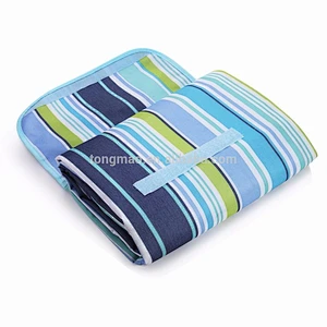 Outdoor foldable waterproof camping picnic blanket with handle mat