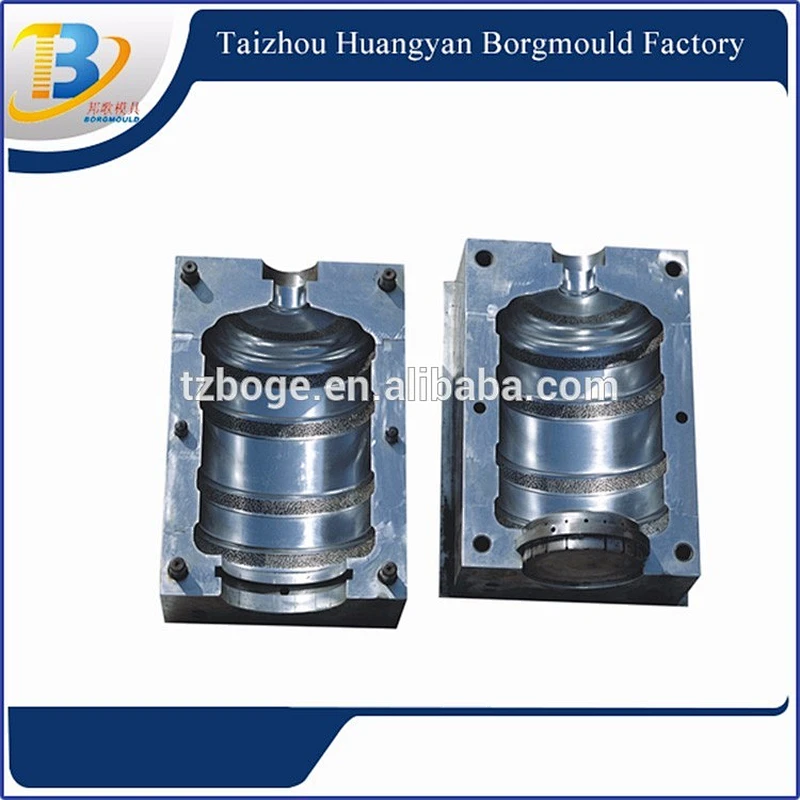 Blowing mould