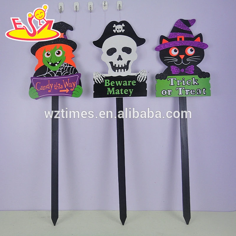 2017 New design wooden festivaly door decorations mini wooden festivaly door decoration W09D015