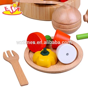 Educational children pretend play cutting wooden toy food set W10B140