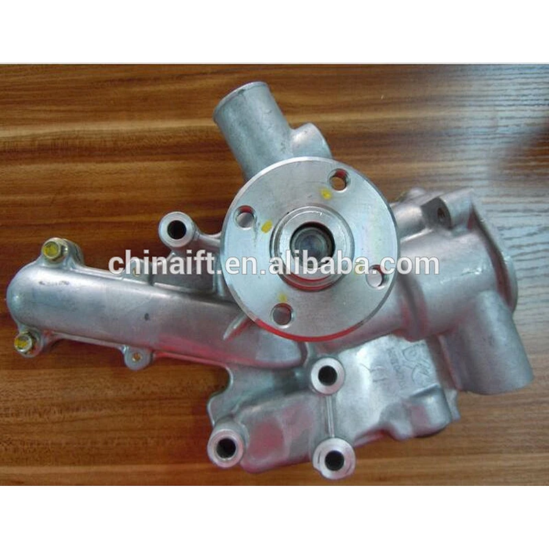 PC200-5 Excavator Water Pump 6206-61-1104 6206-61-1102
