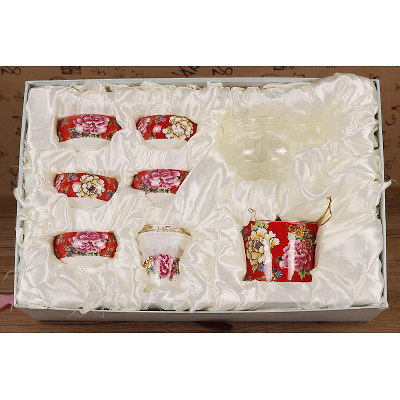 China Celebrity red peony pattern tea cup set glass bottle for wedding