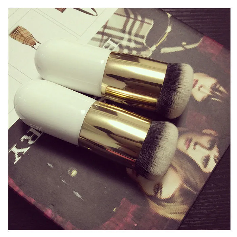 Hot selling fashion professional makeup tools kabuki brush