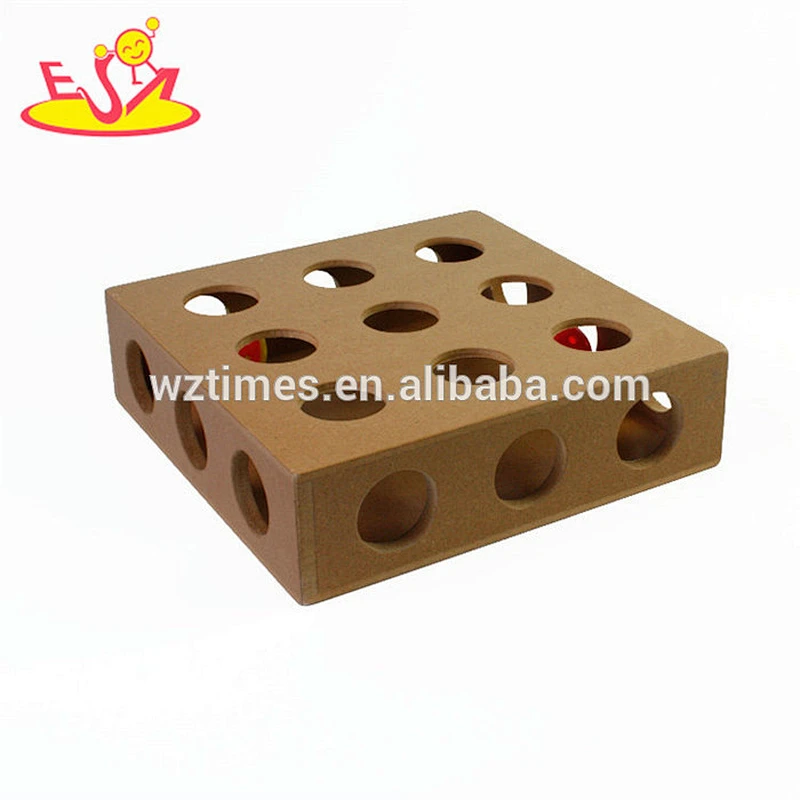 Wholesale popular smart toy wooden pets treat toy for training small animals' paw W06F049