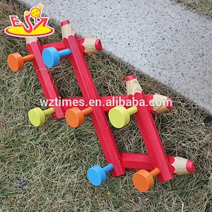 Wholesale novelty toddler wooden pencil shape wall clothes hanger used in home W09B059