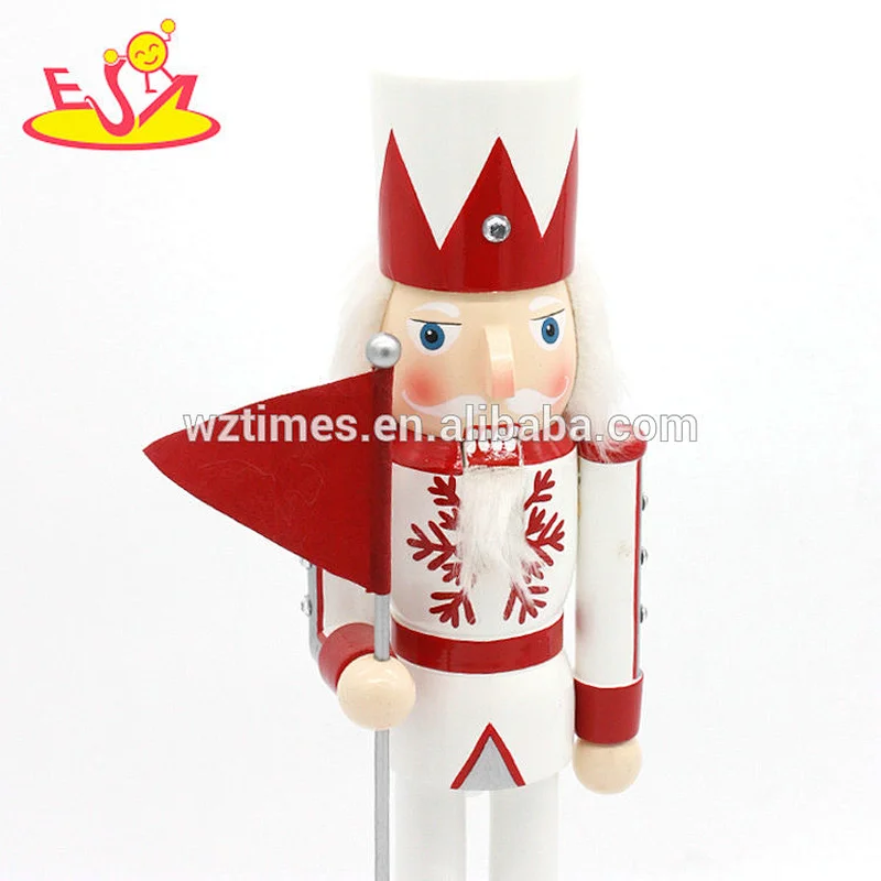 2018 Wholesale mini fashion model toy wooden funny nutcracker for sale W02A289