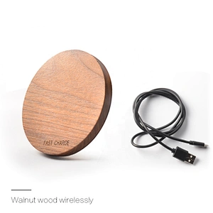High quality wooden wireless charger for convenient and safe carrying
