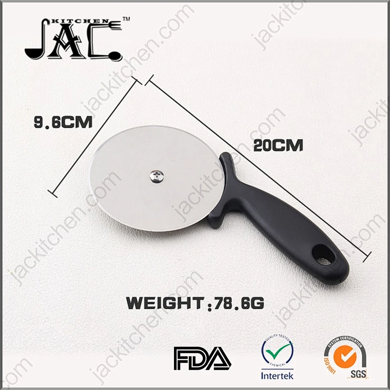Plastic Black Handle Precision Pizza Cutter with Finger Guard