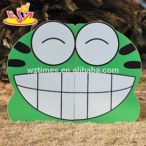 2018 Wholesale high quality wooden frog kids toy storage W08C213