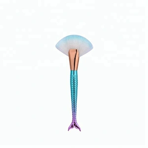 Large Fish Design Cosmetic Fan Powder Makeup Brush