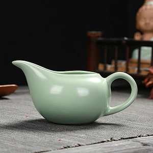 Classical design ceramic teapot artware mini tea cup for meeting