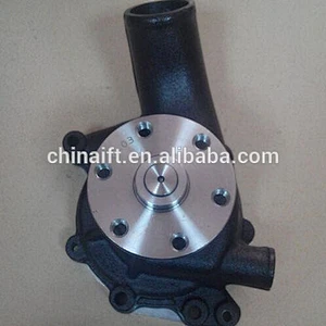 4D105-3 Diesel Engine Parts Excavator Water Pump 6140-60-1110 high quality