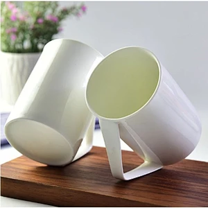Corner ceramic coffee cup