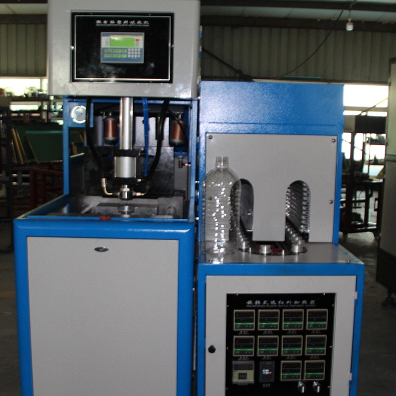 HIGH QUALITY PET water bottle blowing machine,2-cavity stretching blow molding machine.