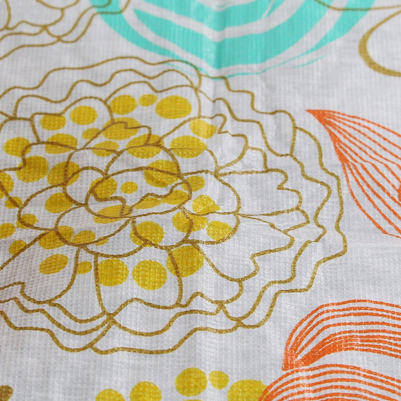 Custom environmentally friendly Material PE Printed Flannel Christmas ordinary Tablecloth