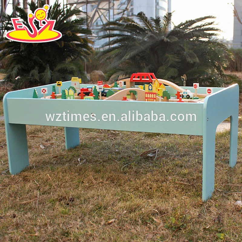 2018 Hottest new design children wooden toy train sets with table W04C071