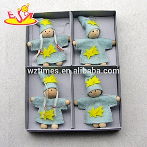 2018 New products cartoon characters wooden Christmas toys for kids W02A221