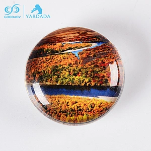 2018 Custom gifts souvenirs circular crystal glass fridge magnet