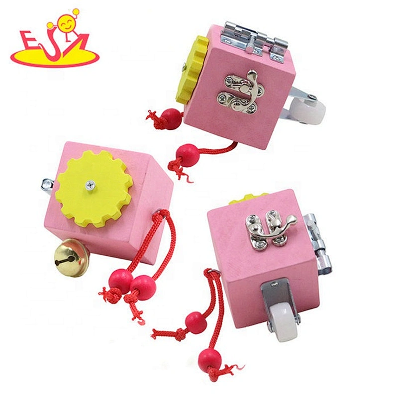 2019 New hottest early education wooden busy cube toy for kids W12D134
