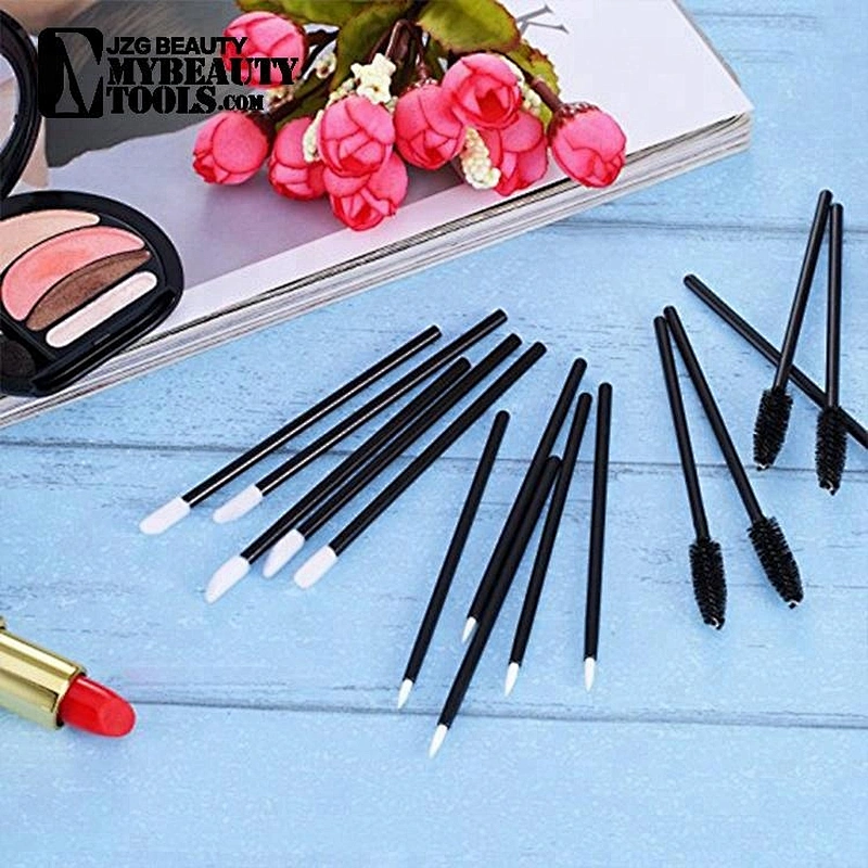 Makeup lip gloss brush and eyeshadow brush