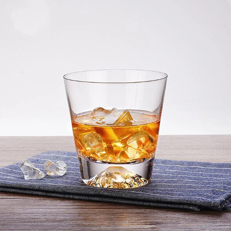 300ml Juice Milk Water Tea Beer Cup High Quality Hand Blown Borosilicate Glass Cup Customized Logo Luxury Glass Water Cup