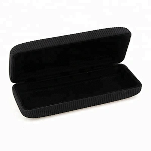Portable Minimalist Soft Ribbed Spectacle Case for Daily Use