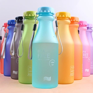 Customized Logo Latest New Design Drinking Sport Plastic Water Bottle Travel Plastic Kettle