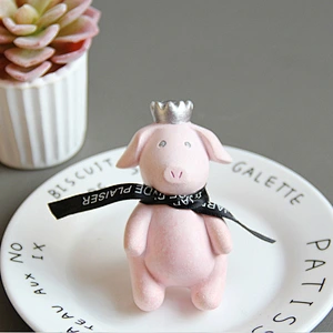 S9108 silicone mold Cute little pig Making car aroma gypsum mould handmade DIY for cake decorations