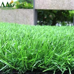 Synthetic lawn for landscaping