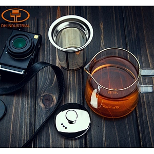 Guangzhou manufactory borosilicate glass tea pot with stainless steel infuser tea blooming tea pot for meeting room and home