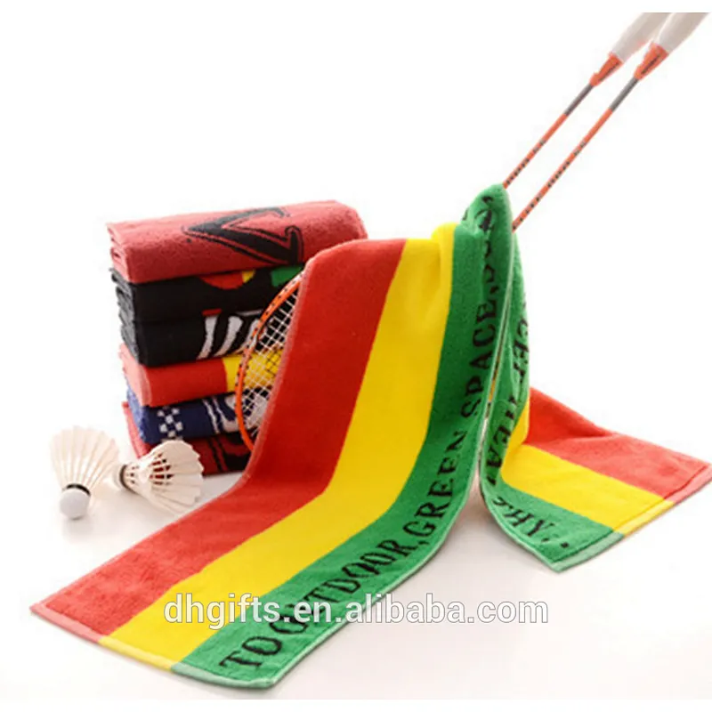 New Design Outdoor Sport Goods Set Towel PP Water Bottle and Waist Belt Sport Set Packet Customized Logo Gift