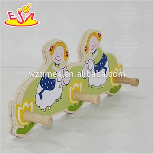 wholesale reliable quality wooden row of hooks for children W09B043