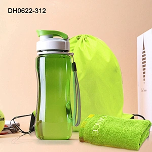 Hot sell Sports Goods Set Bag Towel Water Bottle New Design Wholesale Outdoor Sports Set