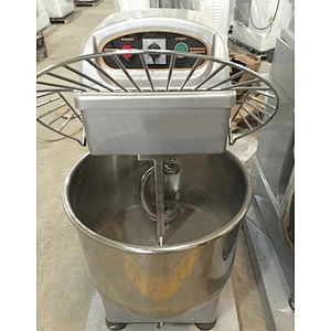 Best quality commerical bakery pizza dough stand mixer making machine in india