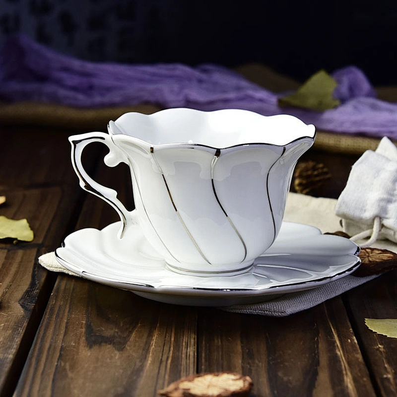 High Quality Ceramic Coffee Cup Set Porcelain Tea Cup Set with Saucer and Spoon Gold Rim Bone China Coffee Mug