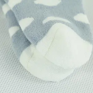 Kids fashion socks 100% cotton sports sock custom crew socks for football team