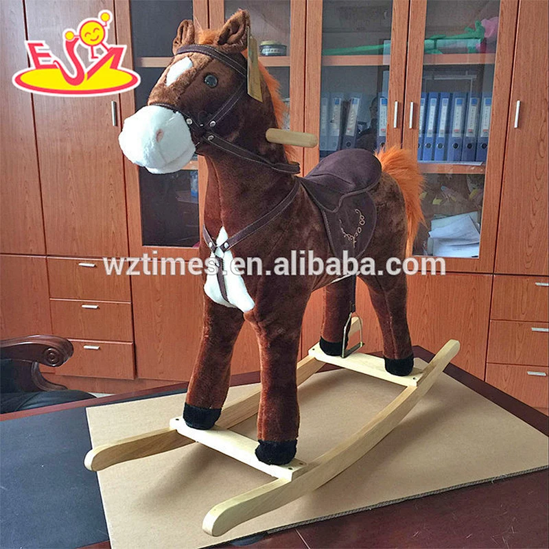 2018 New design baby wooden rocking horse toy wholesale cheap kids wooden rocking horse toy with horse sound W16D089