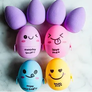 Wholesale smile face egg shape makeup sponge case holder for travel