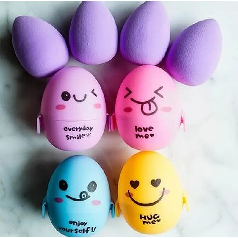 Wholesale smile face egg shape makeup sponge case holder for travel