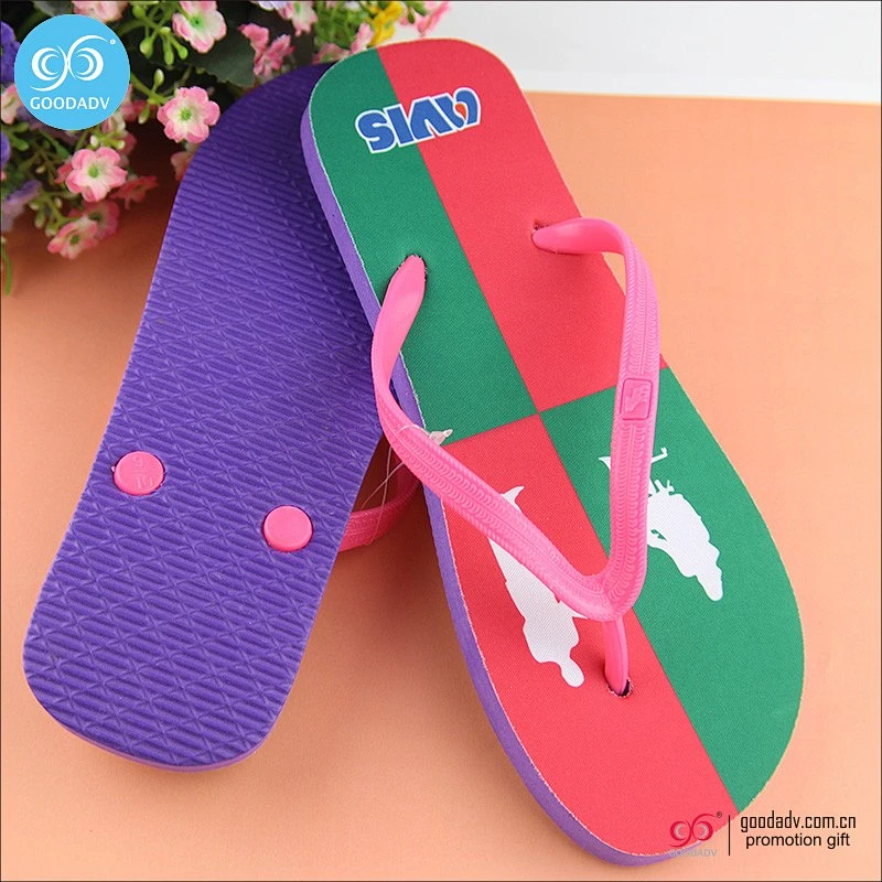 China Manufactures cheap wholesale custom pvc strap shoes/beach flip flops