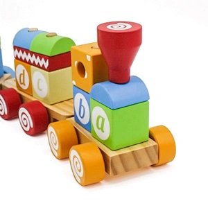Low MOQ educational baby wooden stacking train toy for wholesale W04A393