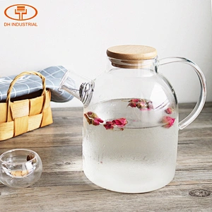 2018 New Custom BPA Free Borosilicate Glass Water Bottle Eco-Friendly Glass Big Capacity 1500 ml Water Kettle