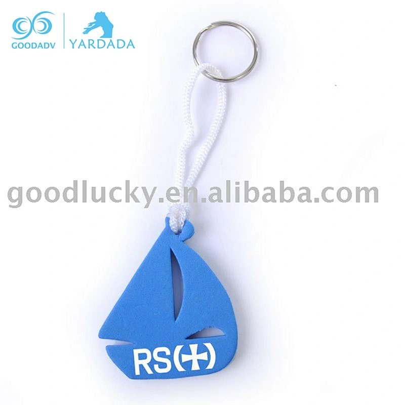 customized foam keychain with red color foam and heart shape