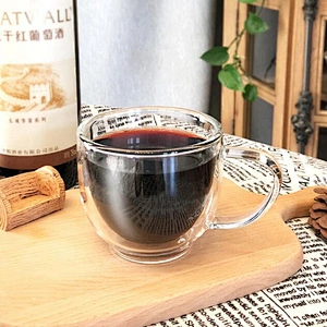 玻璃杯
