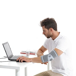 Easy to wear Sport elbow protector with different model